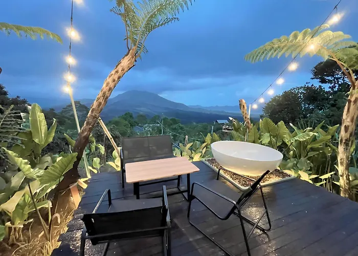 Black Wood Hotel