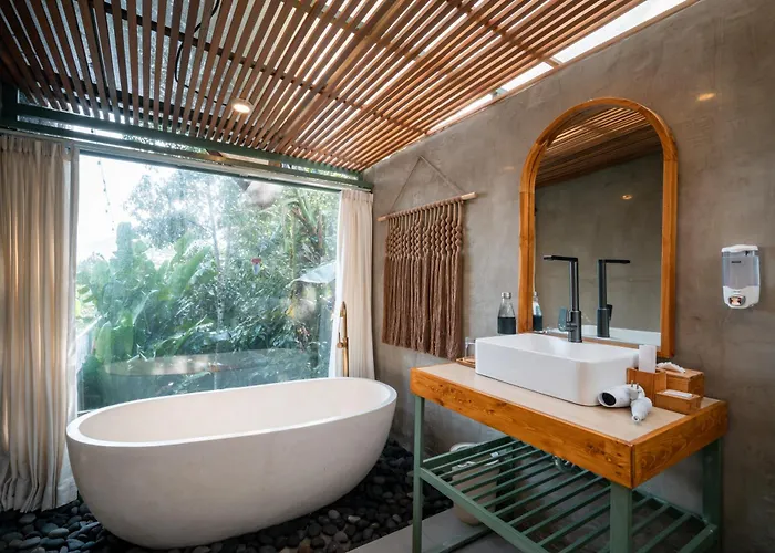 Black Wood Hotel 3*