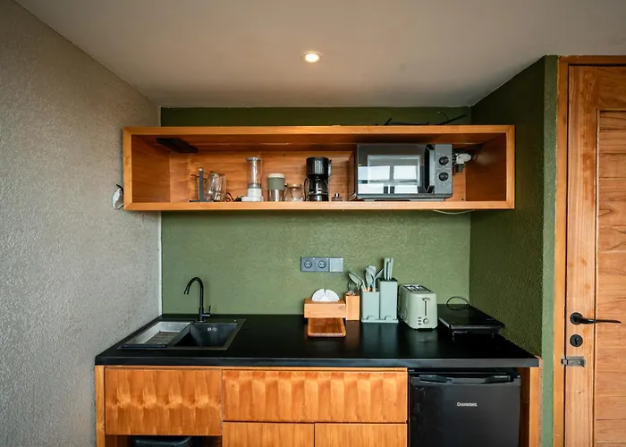 Hotel Black Wood